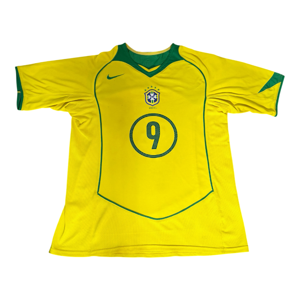 Brazil Home 2004-05 – Ronaldo Nazário (L)